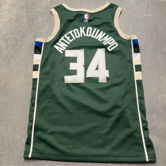 NBA Milwaukee jersey - Picture 3 of 3